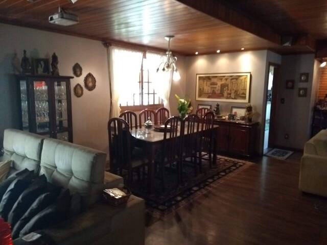 #122 - Casa para Venda em Garibaldi - RS